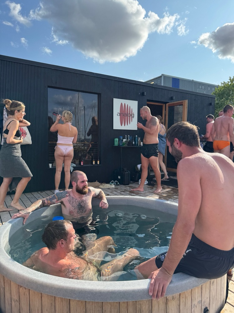 Analog Sauna